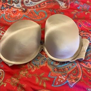 36C Gillian O’Malley strapless bra